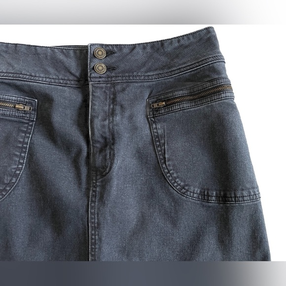 PRANA BROADWAY DENIM Onyx Black Mini Skirt Organic Cotton With Zippers Size 8 - Picture 3 of 7